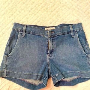 James Jean 27 Olivia short like new